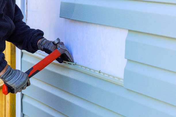 Affordable siding repair and maintenance services in Clyde Hill, WA